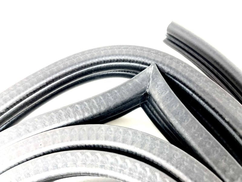 BMW E30 Coupe 2 - Door Inner Door Seal Pair – Weatherstrip Replacement 1984–1991 (318i 325e 325i 325is 325ix M3) - Classic Volt
